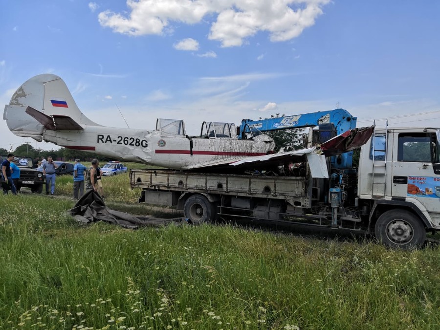 Легкомоторный самолет совершил аварийную посадку на Кубани. Пострадал пилот