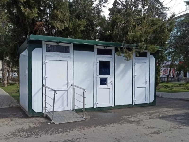 Пять новых уличных туалетов открыли в Краснодаре
