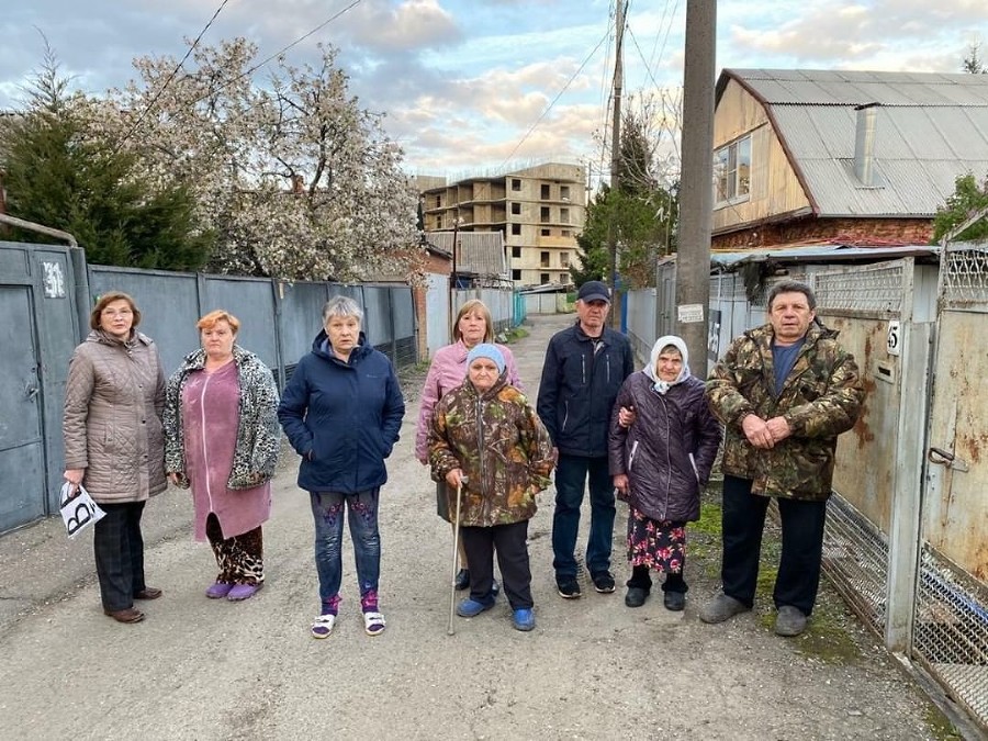 Жители переулка в Краснодаре пожаловались губернатору на плотную застройку в центре города