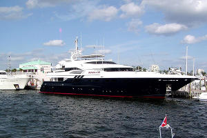 Яхта Renegade в 2009 году