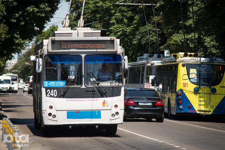В троллейбусах Новороссийска подорожал проезд. Теперь он стоит 33 рубля