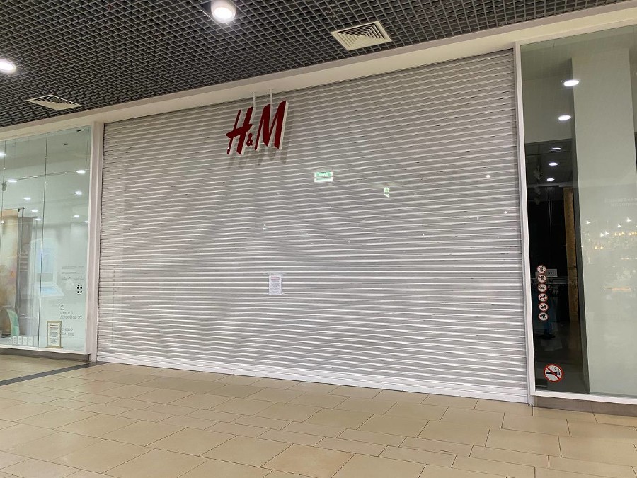   H&M       