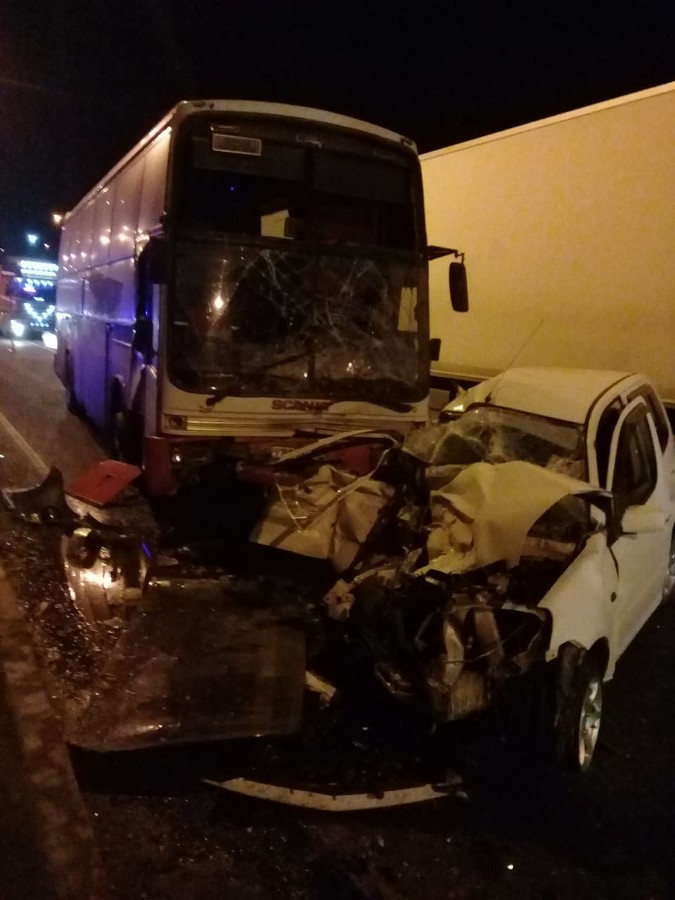 В ДТП с участием автобуса под Новороссийском погибла водитель лековушки