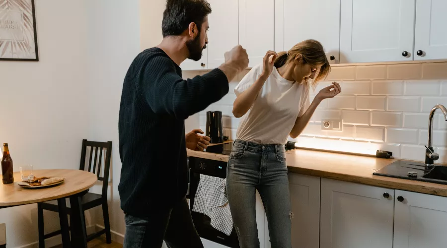 Домашнее насилие &copy;&nbsp;Фото пользователя MART PRODUCTION сайта pexels.com