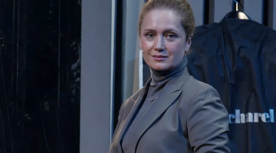 Кадр из трейлера к спектаклю «Ложные признания» &copy;&nbsp;Скриншот с сайта theatrehd.com