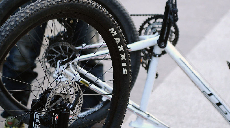 Акция "Велосветлячки" в поддержку "Часа Земли" в Краснодаре &copy;&nbsp;Алёна Живцова, ЮГА.ру