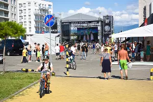 Фестиваль серф-культуры Locals Only в Сочи &copy;&nbsp;Фото Елены Синеок, Юга.ру