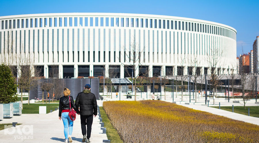 Стадион «Краснодар» © Фото Елены Синеок, Юга.ру