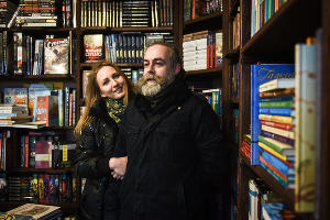 Татьяна Мадонова и Евгений Соколов, книжный магазин «Кот ученый» © Фото Елены Синеок, Юга.ру