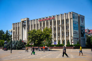 Центральный концертный зал Кубанского казачьего хора © Фото Елены Синеок, Юга.ру
