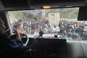 Люди на российско-грузинской границе, сентябрь 2022 &copy;&nbsp;Фото Катерины Данильян