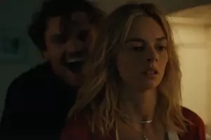 Кадр из трейлера к фильму «Ночь с психопатом» &copy;&nbsp;Скриншот видео с Rutube-канала &laquo;Киношные обзоры и трейлеры&raquo;