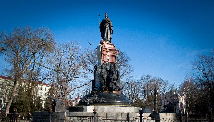 Екатерининский сквер &copy;&nbsp;Елена Синеок, ЮГА.ру