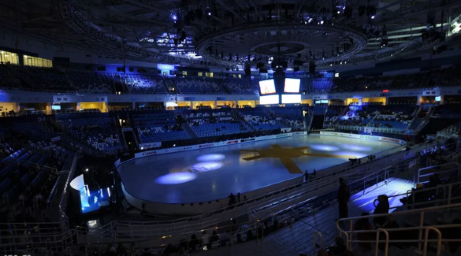Арена Дворца зимнего спорта "Айсберг" &copy;&nbsp;Елена Синеок, ЮГА.ру