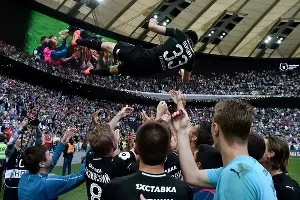 ФК &laquo;Краснодар&raquo; прощается с Шарлем Каборе и Маурисио Перейрой &copy;&nbsp;Фото со страницы &laquo;ФК "Краснодар"&raquo; в соцсети &laquo;ВКонтакте&raquo;, vk.com/fckrasnodar