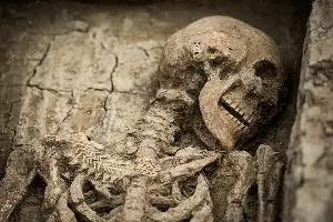 Раскопки в Фанагории. Уцелевшая гробница позднеантичной эпохи &copy;&nbsp;Фото Елены Синеок, Юга.ру