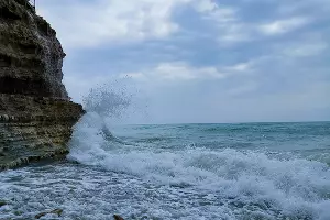 Пляж &laquo;Сосновка&raquo; в Геленджике &copy;&nbsp;Фото Марии Карагёзовой