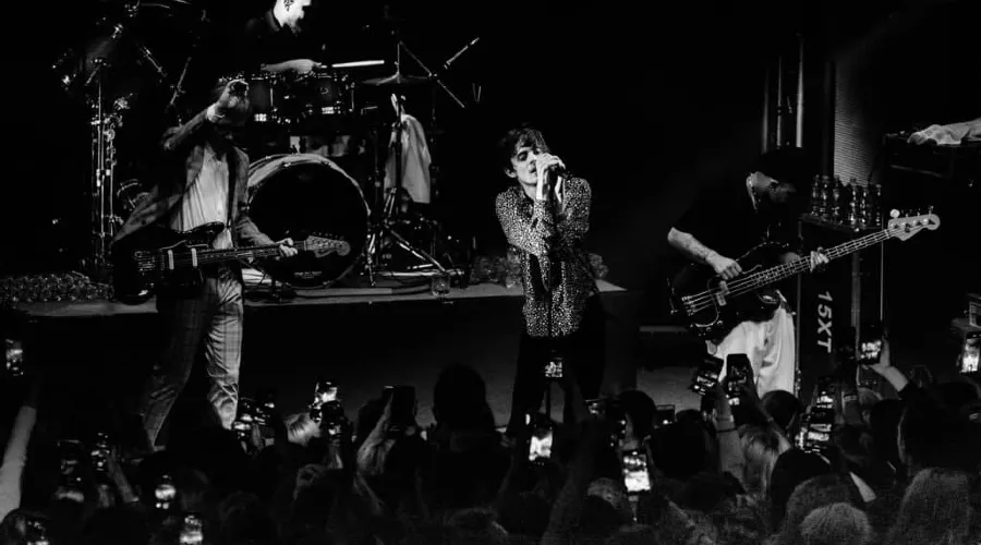 Первый концерт «Пошлой Молли» после отмены выступлений из-за карантина в августе 2020 года &copy;&nbsp;Автор: goodbye-office.com, CC BY-SA 4.0, commons.wikimedia.org