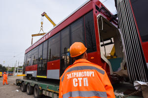 Новый трехсекционный трамвай "Витязь"  © Елена Синеок, ЮГА.ру