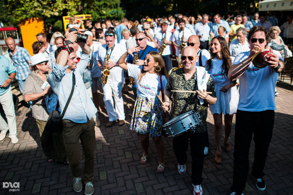 Джазовый фестиваль. Открытый российский кинофестиваль «кинотавр». Фестиваль в сочи. Джаз под открытым небом. Сочинский фестиваль.