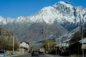 На автомобиле в Грузию. Горы Кавказа &copy;&nbsp;Фото Евгения Мельченко, Юга.ру