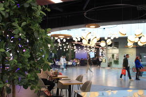 Фудхолл «#313 Небо и еда» в Краснодаре © Фото Марины Солошко, Юга.ру