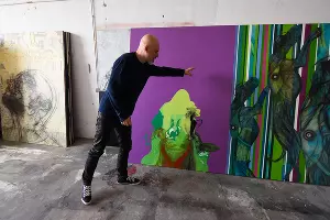 В мастерской Игоря Михайленко &copy;&nbsp;Фото Елены Синеок, Юга.ру