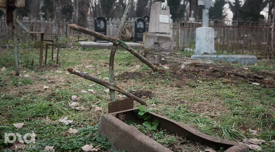 Кладбище &copy;&nbsp;Фото Елены Синеок, Юга.ру