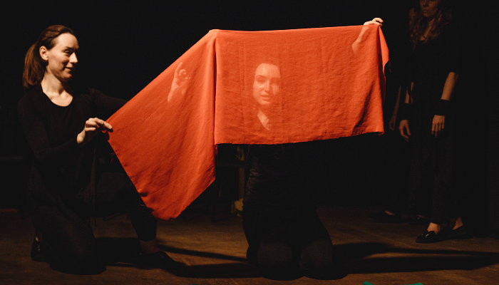 Опера в Музыкальном театре, кулинария для детей и книга скандального акциониста