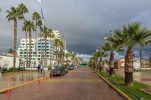 Морская набережная Финикудес, Ларнака, Кипр &copy;&nbsp;Фото Александра Савина, commons.wikimedia.org