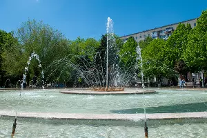 Фонтан в Фестивальном сквере &copy;&nbsp;Фото Дмитрия Пославского, Юга.ру