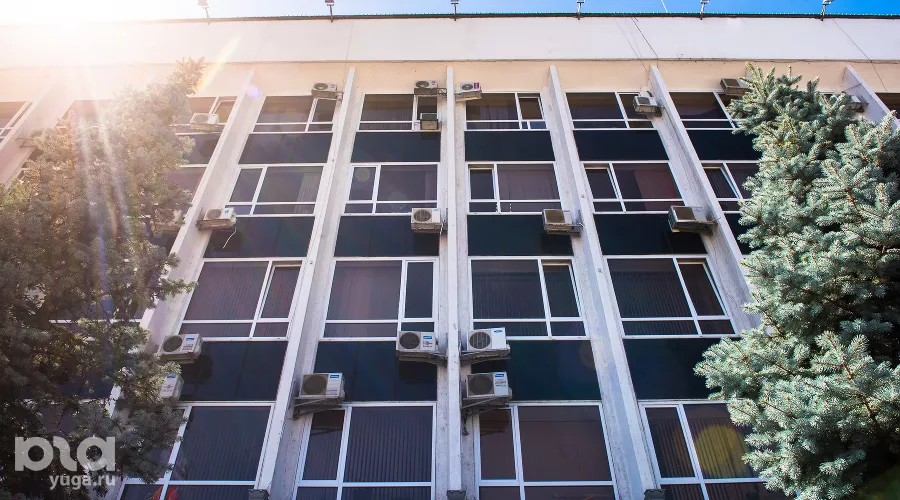 Городская дума Краснодара &copy;&nbsp;Фото Елены Синеок, Юга.ру