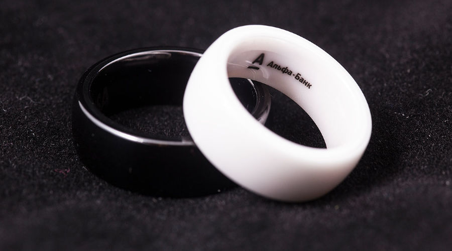 Керамические кольца Альфа-Банка для бесконтактной оплаты  © Фото пресс-службы Альфа-Банка