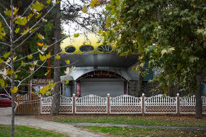 Бывшее кафе «Спутник», Краснодар, улица Атарбекова, 2020 год © Фото Елены Синеок, Юга.ру