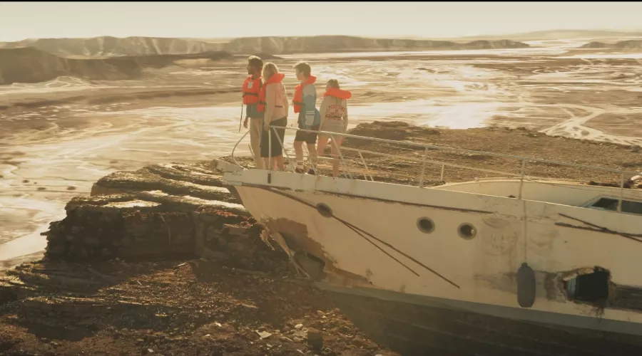 Кадр из трейлера к фильму «Последний день Земли» &copy;&nbsp;Скриншот видео с Rutube-канала &laquo;Кинотеатр &laquo;Родина&raquo;