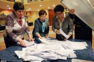 Подсчет голосов на выборах президента РФ &copy;&nbsp;Елена Синеок. ЮГА.ру