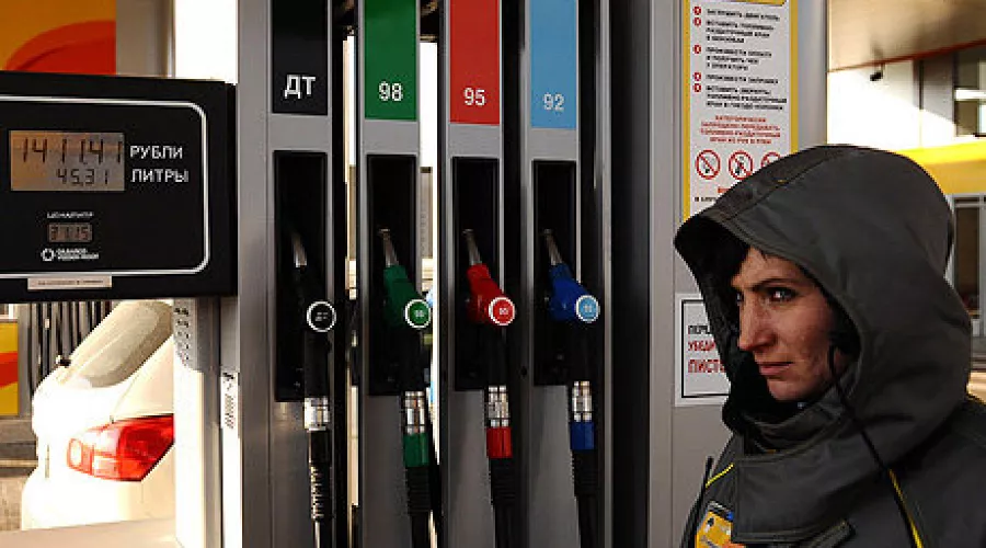 Преверка качества бензина "Роснефти" в Кореновском районе &copy;&nbsp;Алёна Живцова, ЮГА.ру