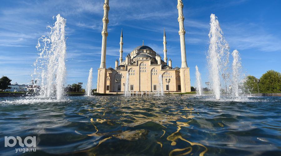 Мечеть «Сердце Чечни» в Грозном © Фото Елены Синеок, Юга.ру
