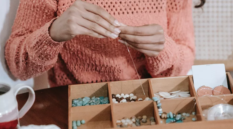 Украшения, бижутерия &copy;&nbsp;Изображение пользователя Miriam Alonso с сайта pexels.com