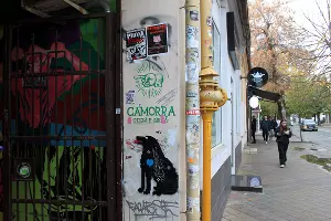 Вход во двор на Красной, 88 &copy;&nbsp;Фото Марины Солошко, Юга.ру