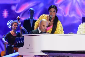 Игорь Крутой и Анна Нетребко. Открытие «Новой волны 2019» в Сочи &copy;&nbsp;Фото Екатерины Лызловой, Юга.ру