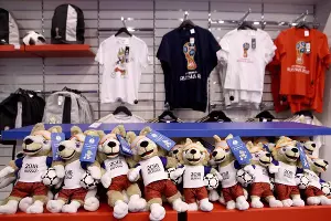 Сувениры  &copy;&nbsp;Фото с сайта ru.store.fifa.com
