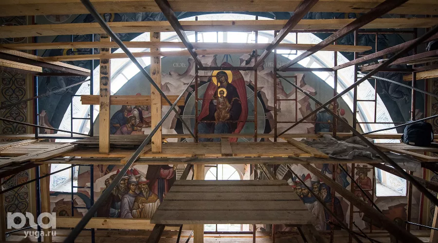Роспись в Рождественском храме &copy;&nbsp;Фото Елены Синеок, Юга.ру