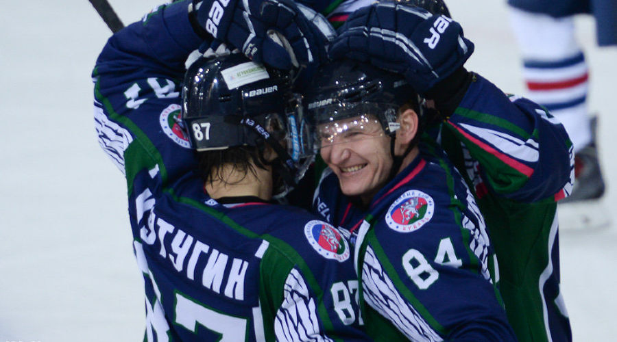 ХК "Кубань" разгромил тольяттинскую "Ладу" в 1/8 ВХЛ в Краснодаре &copy;&nbsp;Михаил Ступин, ЮГА.ру