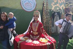 Десятый фестиваль адыгейского сыра © Фото Елены Малышевой, Юга.ру