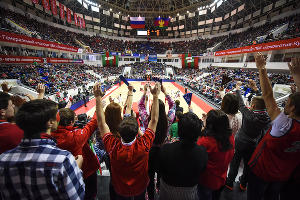"Локомотив-Кубань" обыграл "Барселону" в матче Евролиги © Елена Синеок, ЮГА.ру