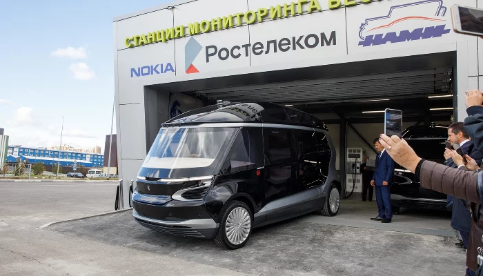 Презентация беспилотного электробуса в «Сколково» &copy;&nbsp;Фото пресс-службы &laquo;Ростелекома&raquo;