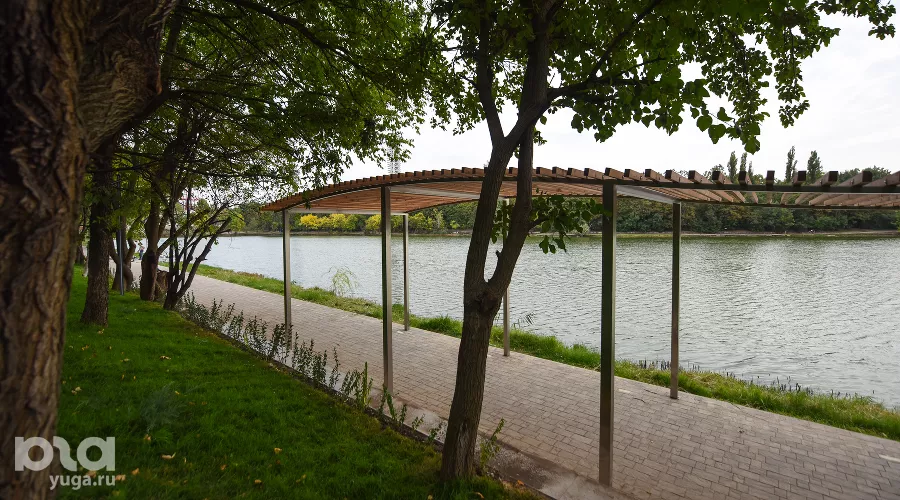 Дмитриевский сквер &copy;&nbsp;Фото Елены Синеок, Юга.ру