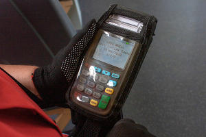 Терминал бесконтактной оплаты проезда © Фото Дмитрия Пославского, Юга.ру