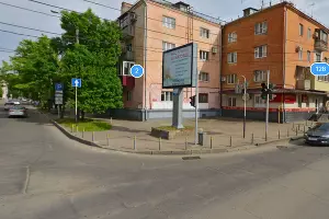 Перекресток улиц Рашпилевской и Хакурате &copy;&nbsp;Скриншот с сервиса &laquo;Яндекс.Карты&raquo;